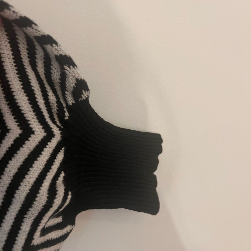 Black and White Chevron Turtleneck Sweater - Picture 6 of 6